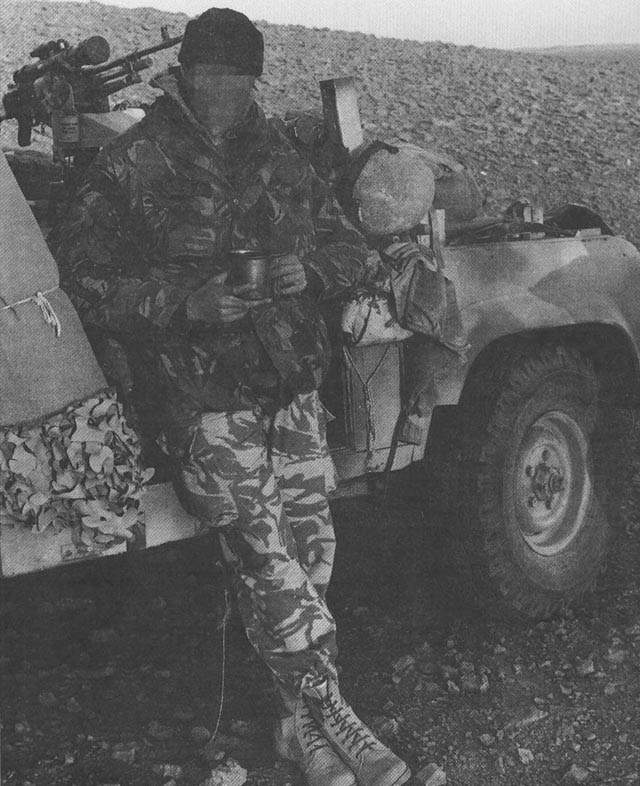 Um operador do SAS no interior do Iraque.